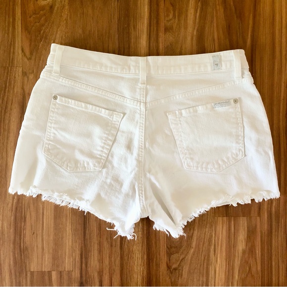 7 For All Man Kind White Denim Shorts - Size 29 - Picture 4 of 15